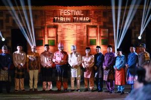 Aidi Hatta.S.Ag Menghadiri Acara Festival Tabun Tawar dan lapan lawang Sejarangan Desa Baru Tahun 2024