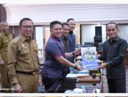 Pandangan Akhir Disampaikan Fraksi DPRD Sumbar Terkait Ranperda Tentang Kemudahan Berusaha