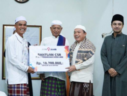 Safari Ramadhan, Al Haris Serahkan Bantuan CSR dan Bantuan Sembako Bagi Masyarakat Danau Teluk