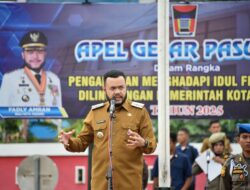 Wali Kota Padang Fadly Amran Pimpin Apel Bersama Jajaran Satpol PP