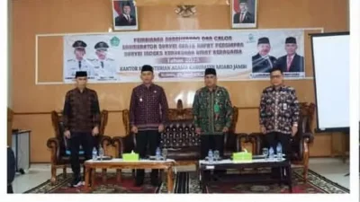Wakil Bupati Muaro Jambi, Junaidi H. Mahir Membuka kegiatan Rapat Persiapan Survei Indeks Kerukunan Umat Beragama Tahun 2025.