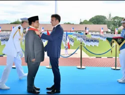 Presiden Prabowo Terima Penghargaan Tertinggi dari Prancis, Disematkan Langsung oleh Emmanuel Macron