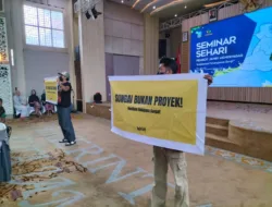 WALHI JAMBI GERUDUK SEMINAR PEMKOT: Mega Proyek Jadi Biang  Kerok Banjir !