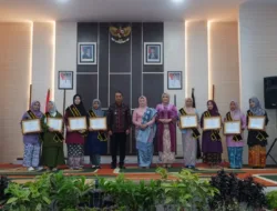 Wakil Bupati Junaidi Mahir, Buka Secara Resmi Puncak Peringatan Hari Kartini Ke 147 Tahun 2025