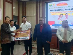 Bupati Muaro Jambi Apresiasi Atlet PON XXI 2024, Dorong Prestasi Olahraga Lewat Tali Asih dan Bimtek
