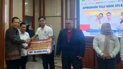 Bupati Muaro Jambi Apresiasi Atlet PON XXI 2024, Dorong Prestasi Olahraga Lewat Tali Asih dan Bimtek