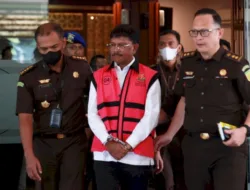 Final : MA Tolak PK Jhonny Plate, Vonis 15 Tahun Tetap