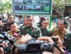 KSAD Jenderal Maruli Simanjuntak Tinjau Ketahanan Pangan dan Infrastruktur di Muaro Jambi