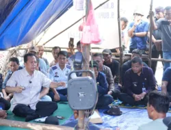 Bupati BBS Turun Langsung Redam Konflik Warga vs Perusahaan Sawit di Sungai Gelam: “Jangan Anarkis, Masalah Ini Harus Selesai!”