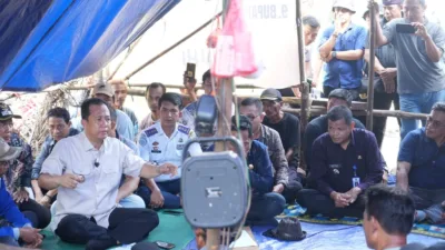 Bupati BBS Turun Langsung Redam Konflik Warga vs Perusahaan Sawit di Sungai Gelam: “Jangan Anarkis, Masalah Ini Harus Selesai!”