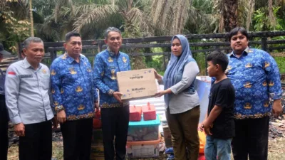 Cepat Tanggap! Wabup Jun Mahir Turun Langsung Bantu Korban Kebakaran di Jaluko