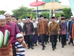 Menteri Kehutanan RI Kunjungi Ponpes Kumpeh, Tanam 99 Pohon Bersama Bupati Muaro Jambi