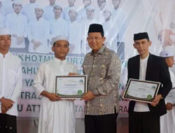 Bupati Muaro Jambi Hadiri Khatmil Qur’an dan Kelulusan Santri Daarul At-Tauhid: Dorong Semangat Generasi Emas 2045