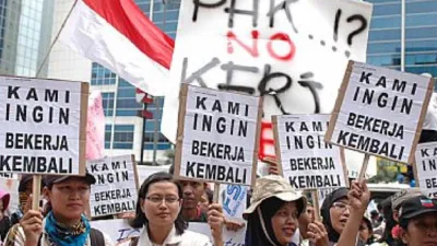 Buruh Terancam PHK Massal, Pemerintah Didukung DPR Diminta Bertindak Cepat