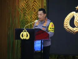 Kapolri Mutasi 702 Personel Polri, Termasuk Ketua KPK dan Kepala BNPT