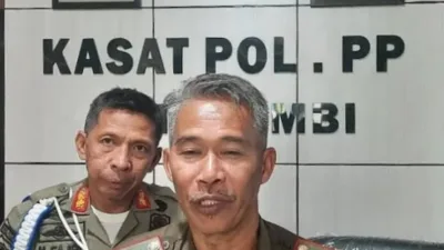 Kasat Pol PP Kota Jambi Emosi Saat Dikonfirmasi Soal Sanksi Pelanggaran Perda oleh Pabrik Galon di Kawasan Peternakan Babi