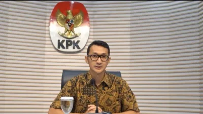 KPK Periksa Eks Anggota DPRD Jambi, Usut Suap “Ketok Palu” RAPBD Era Zumi Zola