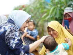 Ketua TP-PKK Muaro Jambi Kunjungi Posyandu Balita di Desa Sebapo: Tekad Tuntaskan Stunting
