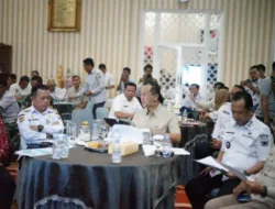Bupati Muaro Jambi Dampingi Gubernur Jambi dalam Audiensi dengan Menteri Transmigrasi di Bukit Cinto Kenang