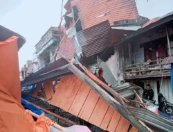 Tornado Dahsyat Terjang Kayu Aro, Warga Panik dan Atap Berterbangan