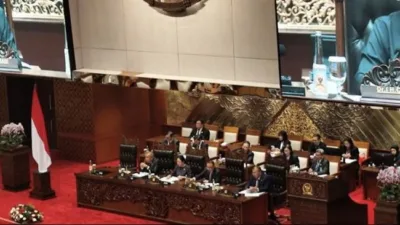 DPR RI Sahkan 10 Calon Hakim Agung dan Hakim Ad Hoc HAM