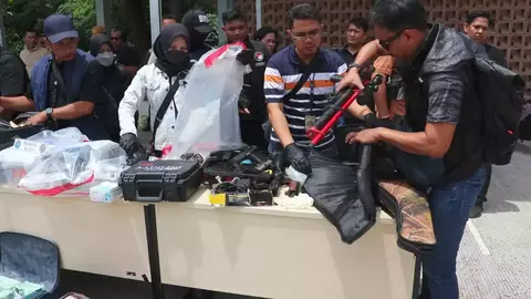 Gambar Tampak Barang bukti hasil razia di kawasan Kampung Bahari, Jakarta Utara. (Dok. Humas BNN)