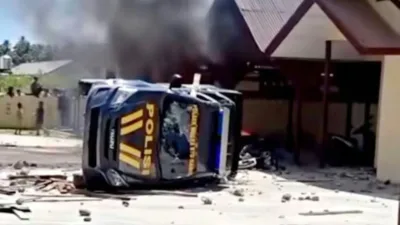 Diduga Lepaskan Bandar Narkoba yang Ditangkap Warga, Mapolsek di Madina Dibakar