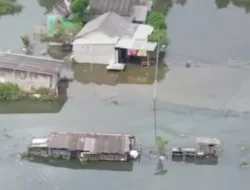 Banjir Rob Terjang Pesisir Jakarta, Sejumlah Ruas Jalan Terendam Hingga 40 Cm