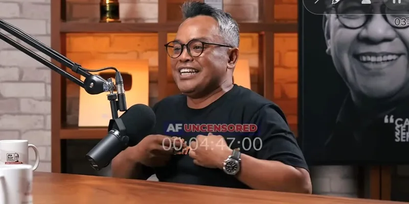 Dalam tayangan Podcast Akbar Faizal Uncensored, Islah Bahrawi menyampaikan tudingan bahwa Presiden Jokowi diduga mengetahui serta memberikan arahan dalam proses penetapan tambahan kuota haji yang kini tengah menjadi sorotan publik