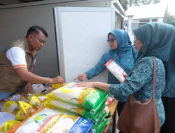 Wakil Ketua II TP PKK Muaro Jambi Tinjau Gerakan Pangan Murah di Kumpeh Ulu, Sambut Ramadan 1447 H