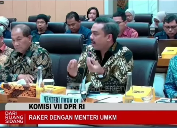 Pembaruan kebijakan tersebut disampaikan langsung Menteri Usaha Mikro, Kecil, dan Menengah (UMKM) Maman Abdurrahman dalam Rapat Kerja bersama Komisi VII DPR RI di Kompleks Parlemen, Senayan, Jakarta.