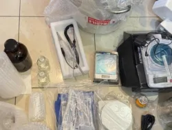 Polda Metro Jaya Bongkar Laboratorium Etomidate di Pluit, Dua Tersangka Diamankan