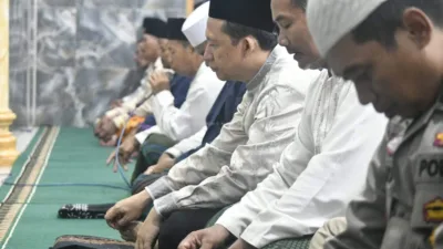 Bupati Muaro Jambi Bambang Bayu Suseno Safari Ramadhan 1447 H di Desa Kebun IX, Salurkan Bantuan Rp10 Juta