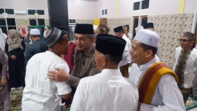 Wakil Bupati Kabupaten Muaro Jambi, Junaidi Mahir, melaksanakan kegiatan Safari Ramadhan 1447 H/2026 M di Masjid Raudhatus Sa’adah, Desa Danau Kedap, Kecamatan Maro Sebo