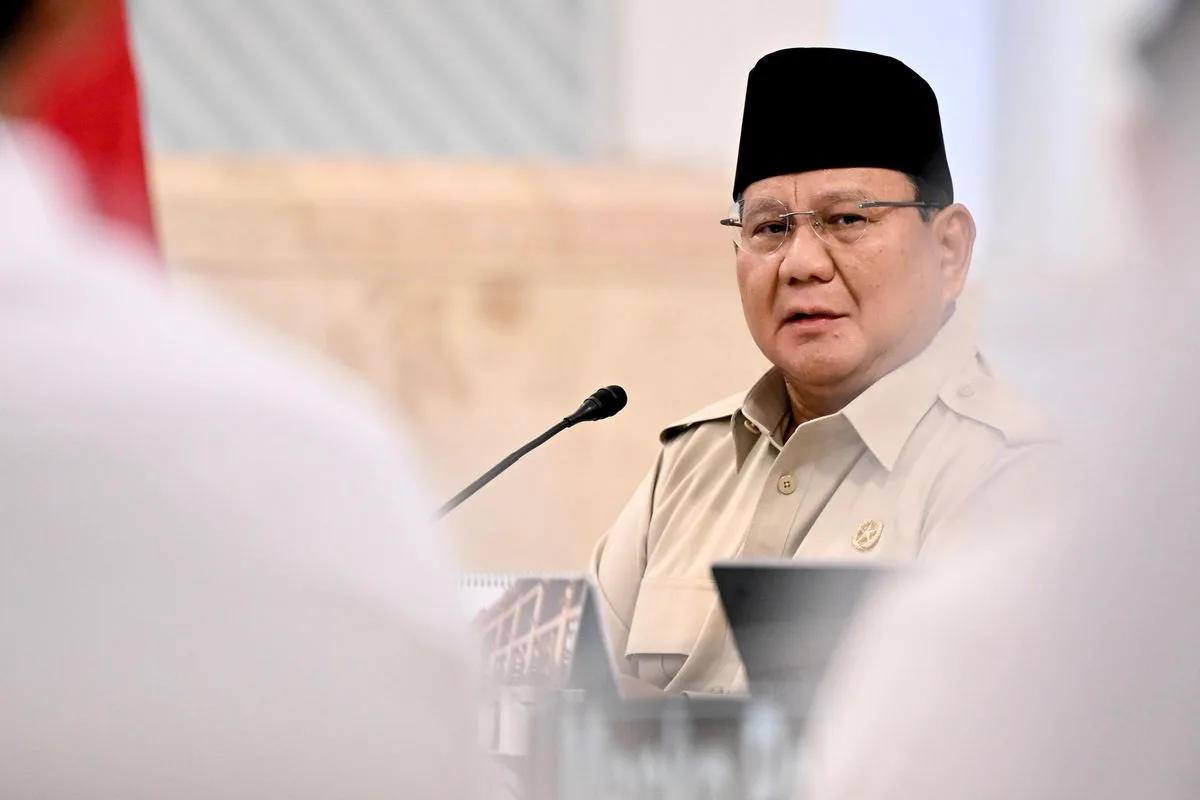 Presiden Prabowo Subianto memerintahkan aparat penegak hukum untuk segera mengusut tuntas kasus penyiraman air keras terhadap aktivis HAM dari Komisi untuk Orang Hilang dan Korban Tindak Kekerasan (KontraS), Andrie Yunus.