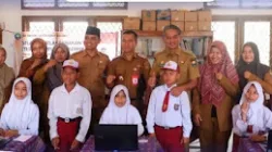 Wabup Junaidi Mahir Tinjau TKA SD 2026 di Sengeti dan Bukit Baling, Pastikan Ujian Berjalan Lancar