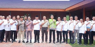 Kegiatan Sekda Muaro Jambi H.Bhudi Hartono, turut dihadiri perwakilan Balai Pelestarian Kebudayaan (BPK) Wilayah V, jajaran kepala OPD terkait, serta tokoh adat dan pemerhati budaya setempat.