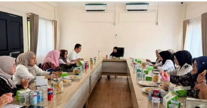 Gabungan Organisasi Wanita (GOW) Kabupaten Muaro Jambi menggelar rapat persiapan intensif di Rumah Dinas Wakil Bupati Muaro Jambi