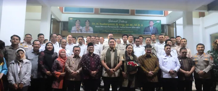 Kunjungan kerja Wamentan ini berkaitan dengan Gerakan Ketahanan Pangan dan Energi menuju Indonesia Emas 2045, sekaligus agenda pelantikan pengurus DPD Perhimpunan Kerukunan Tani Indonesia (HKTI) Provinsi Jambi tahun 2026 di Kabupaten Muaro Jambi.