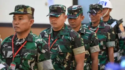 Keempat terdakwa masing-masing adalah Sersan Dua Edi Sudarko, Letnan Satu Budhi Hariyanto Widhi, Kapten Nandala Dwi Prasetyo, dan Letnan Satu Sami Lakka.