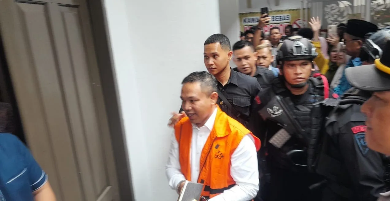 Gubernur Riau nonaktif, Abdul Wahid, angkat bicara usai menjalani sidang lanjutan dugaan korupsi di Pengadilan Tindak Pidana Korupsi (Tipikor) Pekanbaru