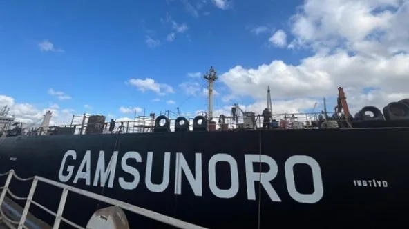 Jagat media sosial dihebohkan dengan beredarnya video yang memperlihatkan kapal tanker Gamsunoro diduga diisi oleh kru asal India.