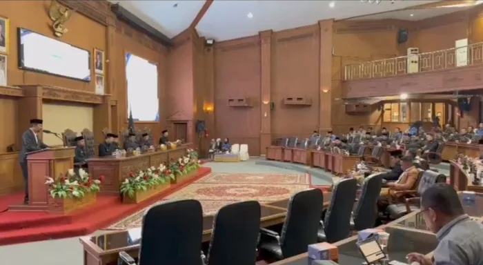 Dewan Perwakilan Rakyat Daerah (DPRD) Kabupaten Muaro Jambi menggelar rapat paripurna dalam rangka penyampaian rekomendasi terhadap Laporan Keterangan Pertanggungjawaban (LKPJ) Bupati Muaro Jambi Tahun Anggaran 2025