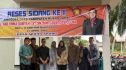 Reses di Arang-Arang, Ade Erma Suryani Serap Aspirasi Warga Soal Jalan, Drainase, dan UMKM