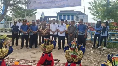 Bupati Muaro Jambi, Bambang Bayu Suseno, secara resmi membuka rangkaian Olimpiade Olahraga Siswa Nasional (O2SN), Festival Lomba Seni dan Sastra Siswa Nasional (FLS3N), serta Pekan Kreativitas dan Prestasi Siswa (KPPS) jenjang SD dan SMP Tahun 2026.