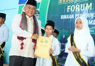 Sekda Budhi Hartono Hadiri Wisuda Akbar Guru Tahfidz di Bahar Selatan, 22 Santri Resmi Diwisuda