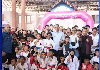 Wakil Bupati Muaro Jambi, Junaidi H. Mahir, secara resmi membuka Open Tournament Karate Championship Piala Bupati Muaro Jambi Tahun 2026 yang berlangsung di Gedung Judo Kotabaru, Kota Jambi