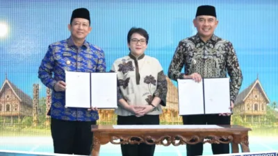 Bupati Muaro Jambi Bambang Bayu Suseno, menghadiri kegiatan Sinergi Nasional Akselerasi Pembangunan dan Pemberdayaan Masyarakat Desa yang digelar di Gedung Lembaga Kebijakan Pengadaan Barang/Jasa Pemerintah (LKPP), Kompleks Rasuna Epicentrum, Jakarta