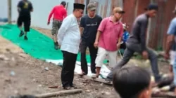 Ketua Golkar Muaro Jambi H. Asikin Serahkan Hewan Kurban untuk Warga Kasang Pudak