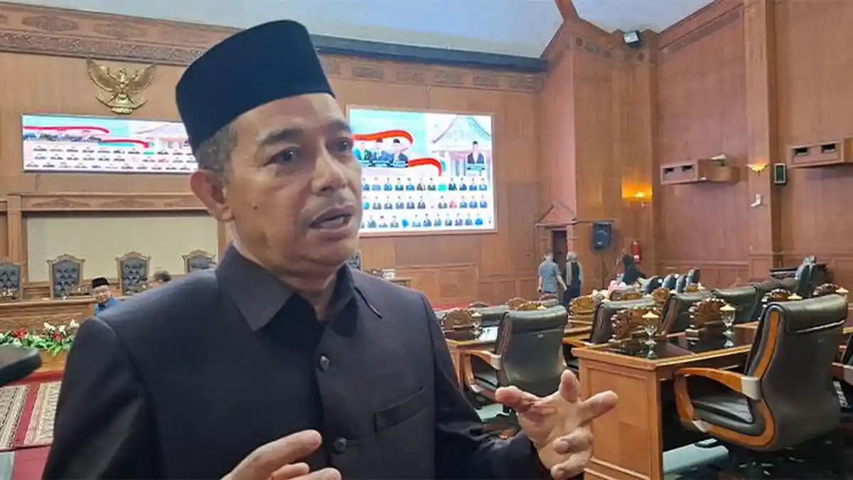 Anggota DPRD Muaro Jambi, Usman Khalik, mengkritik kinerja manajemen PDAM yang dinilai belum mampu memberikan kepastian distribusi air kepada masyarakat